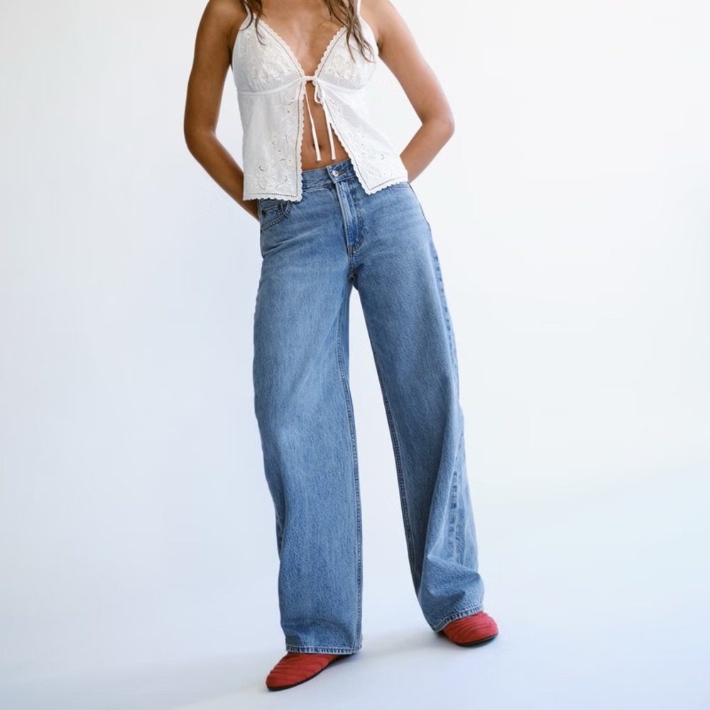 Abercrombie Loose Low Rise Jeans